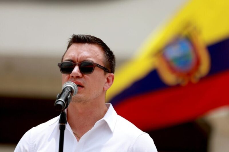 Daniel Noboa defiende los acuerdos comerciales con Estados Unidos en respuesta a Correa