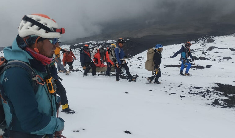 Avalancha en el volcán Cotopaxi