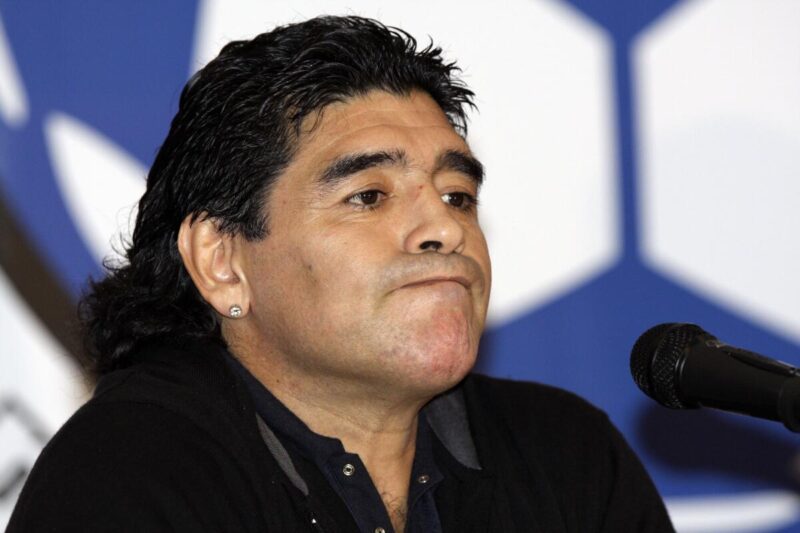 Maradona era “bipolar” y tenía “trastorno narcisista”, dice psicólogo en juicio por su muerte