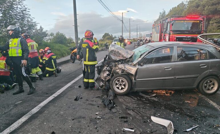 Accidente en la Simón Bolívar deja un fallecido y varios heridos