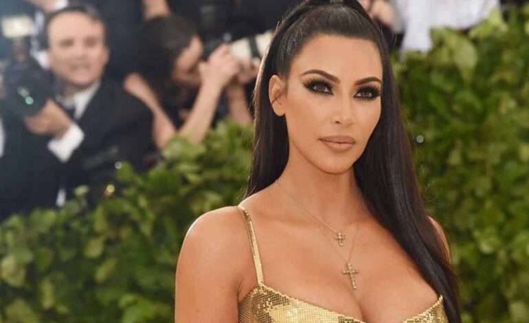 Kim Kardashian compro una cartera por más de 10 millones de dólares