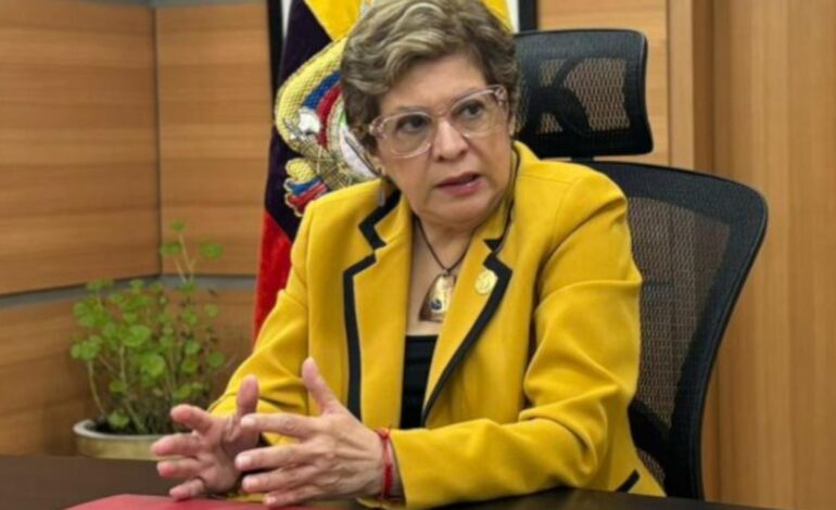  Ecuador: Los servidores públicos serán evaluados semestralmente