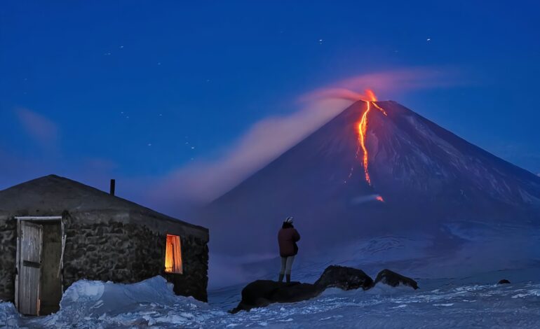 El volcán ruso Klyuchevskoï entró en erupción tras fuerte terremoto