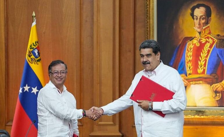 Colombia y Venezuela firman polémico acuerdo para crear «Zona Binacional»
