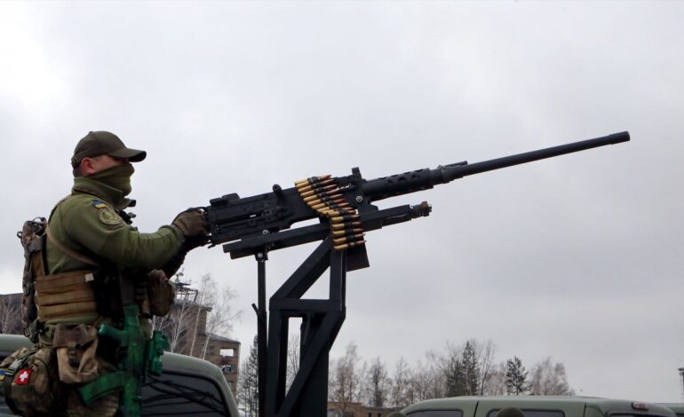 Estados Unidos congela el envío de armas a Ucrania y aviva el temor de una escalada en la guerra