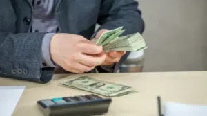 Hasta cuando se debe pagar el decimo tercer sueldo?