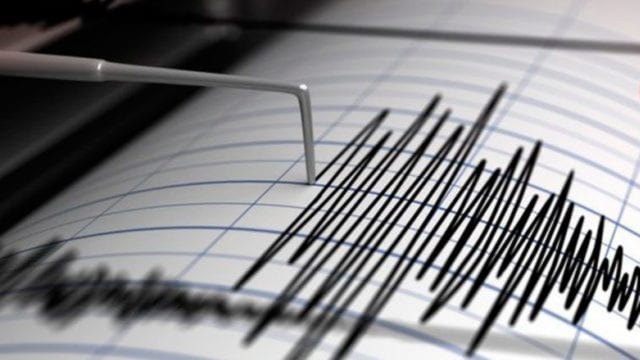 «Atención» sismo de magnitud 7.8 genera aviso de posible tsunami en Rusia