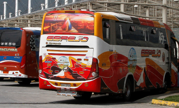 ANT: Habrá sanciones para buses que transporten manifestanes
