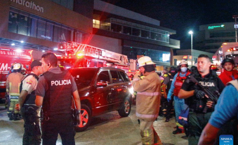 Ecuador enfrenta ataque con explosivos, gobierno asegura que podría ser obra de bandas criminales