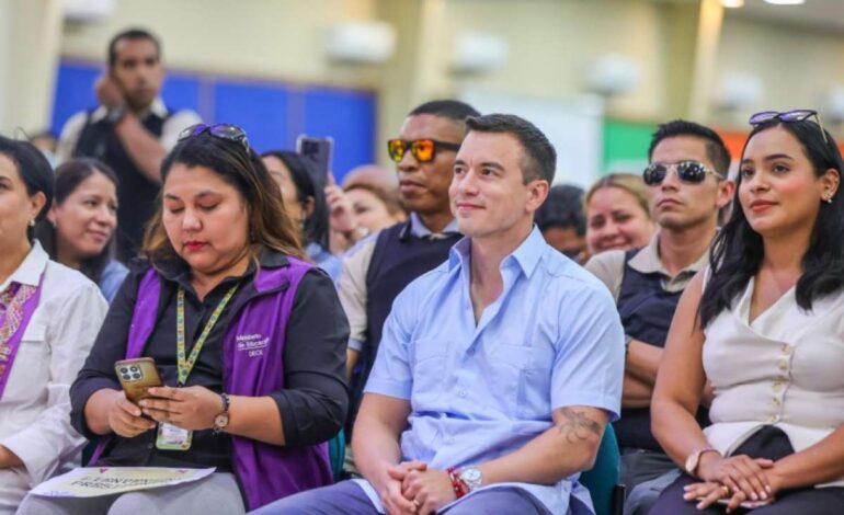 Presidente Daniel Noboa anunció la incorporación de 1.283 profesionales a los Departamentos de Consejería Estudiantil (DECE),