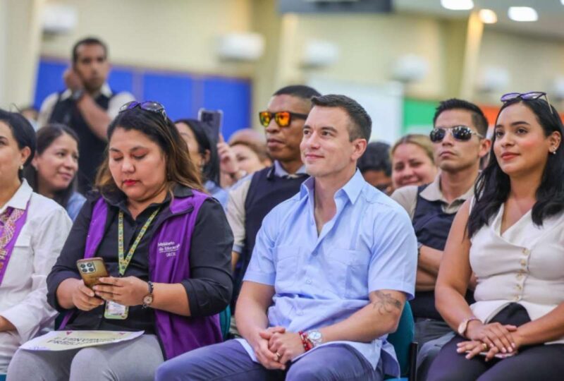 Presidente Daniel Noboa anunció la incorporación de 1.283 profesionales a los Departamentos de Consejería Estudiantil (DECE),