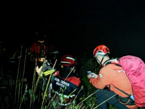 Excursionista extranjeros, fueron rescatados en el Guagua Pichincha