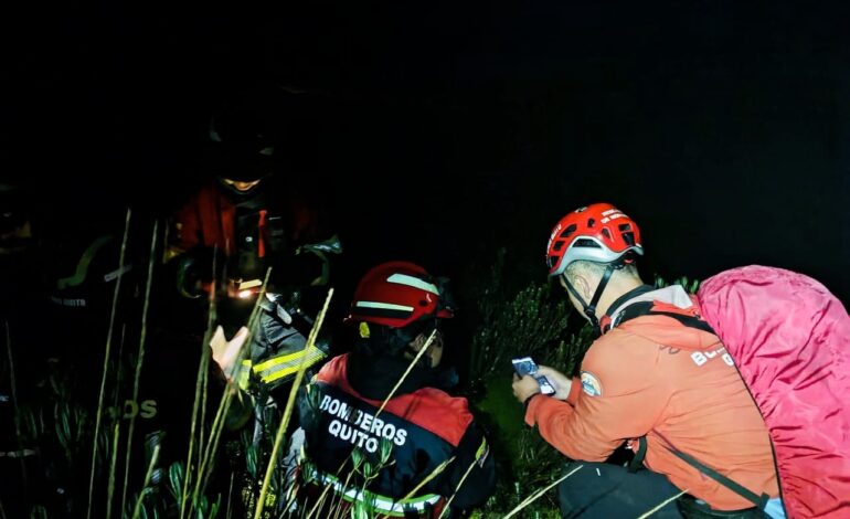 Excursionista extranjeros, fueron rescatados en el Guagua Pichincha