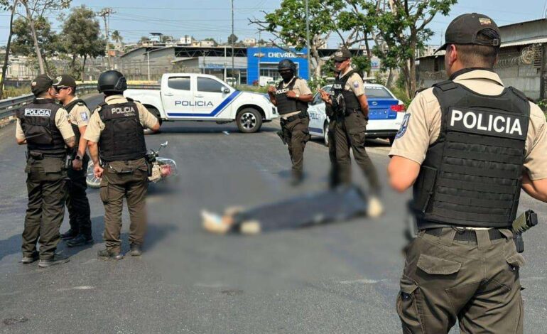 Delincuente abatido por la Policía Nacional en Manta