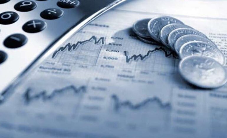 Gobierno de Noboa anuncia que el Riesgo país cae a 670 puntos y marcan récord histórico