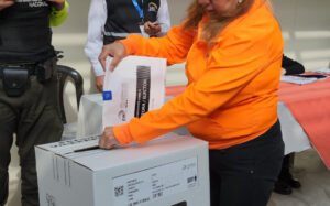 Jornada electoral se inicia con votación de los PPL y voto en casa