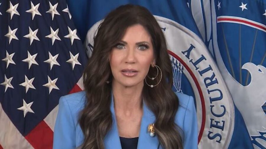 La secretaria de Seguridad Nacional de Estados Unidos, Kristi Noem, envió un ultimátum al dictador venezolano, Nicolás Maduro,