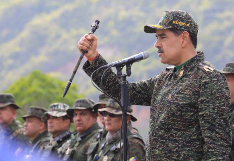 Maduro asegura que “nada” lo puede sacar del poder