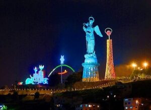 El pesebre gigante de El Panecillo en Quito se enciende este viernes