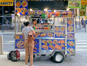 Estados Unidos regalará carritos de comida a vendedores ambulantes