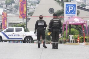 Nuevo ataque armado fuera de un centro comercial en el norte de Guayaquil