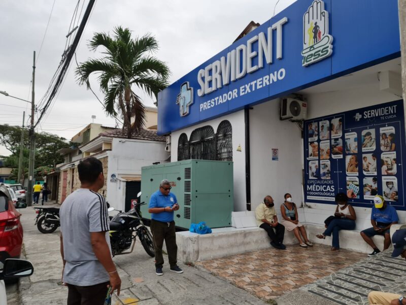 El IESS paga más de USD 95 millones a prestadores de servicios externos