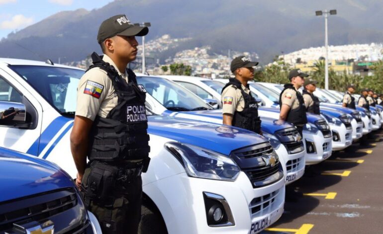 190 vehículos y 10.000 equipos de comunicación para la Policía Nacional