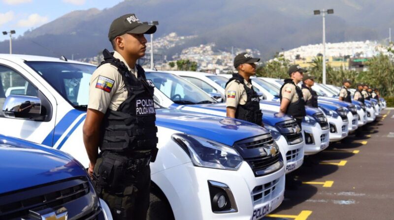 190 vehículos y 10.000 equipos de comunicación para la Policía Nacional