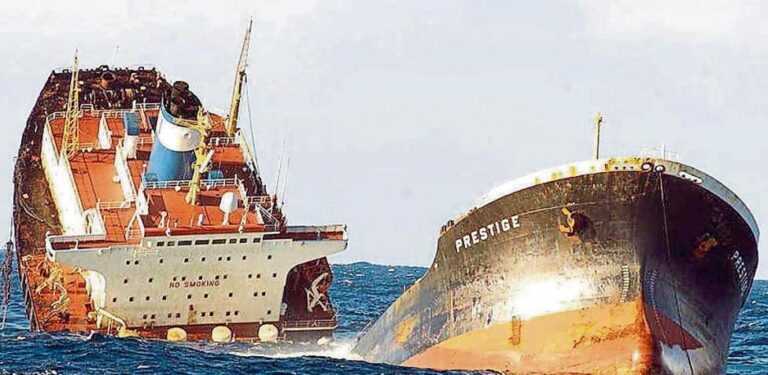 ¿Qué son las flotas fantasmas y qué importancia tienen en la guerra en Irán?