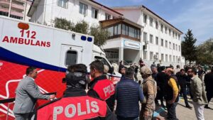 Sube a nueve el número de muertos por tiroteo a manos de alumno de 14 años en Turquía