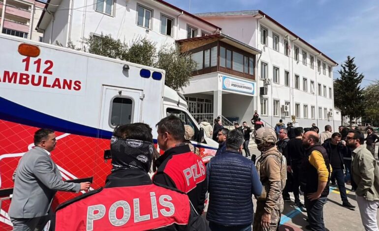 Sube a nueve el número de muertos por tiroteo a manos de alumno de 14 años en Turquía