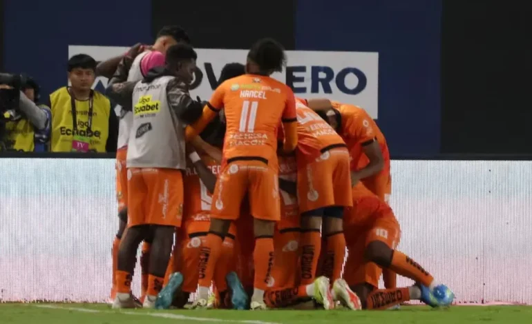 Batacazo para Independiente del Valle. Libertad le ganó en el Valle de los Sueños
