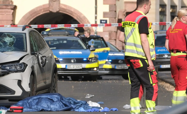 Atropello múltiple intencionado causa al menos dos muertos y 22 heridos en el este de Alemania