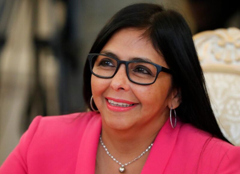 Venezuela es la “única titular” del Esequibo, afirma presidenta Delcy Rodríguez a su llegada a La Haya