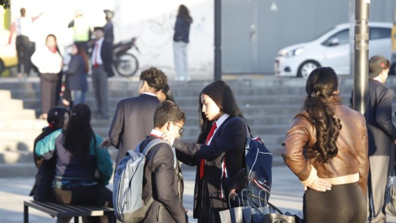 Ajuste en horario escolar como consecuencia  del toque de queda