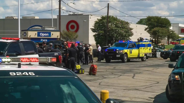 Tiroteo en el estacionamiento de un supermercado en Texas deja dos muertos y tres heridos