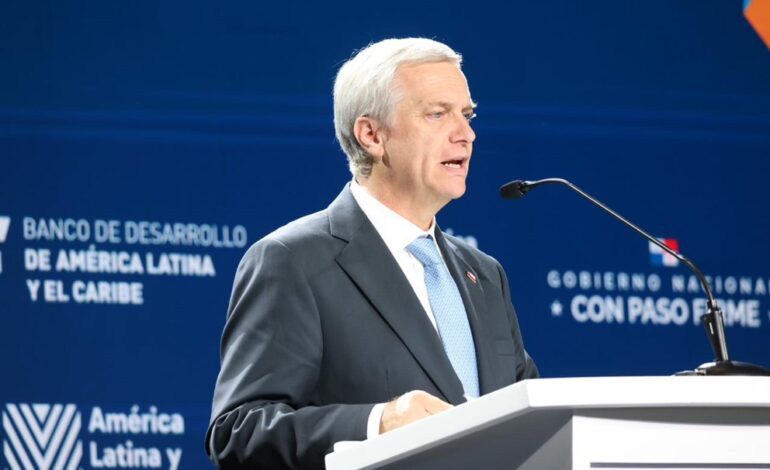  Chile busca ampliar detención de inmigrantes indocumentados a 180 días mientras tramita su expulsión