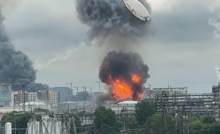 Más de 520 vuelos fueron cancelados o aplazados en aeropuertos de Moscú por ataque masivo de Ucrania