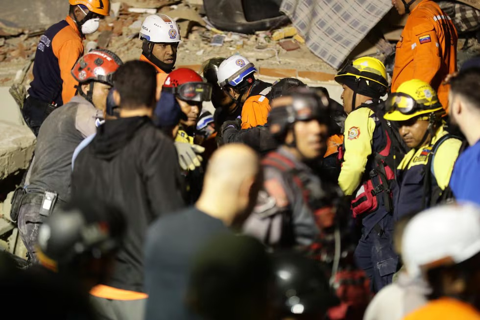 Estados Unidos despliega equipos de rescate en Venezuela tras los terremotos