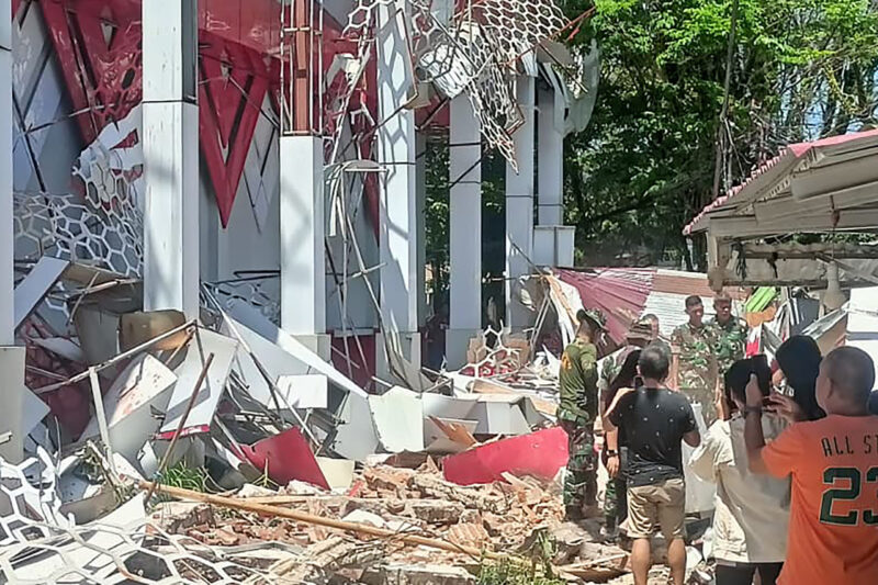 Ocho heridos tras terremoto de magnitud 6,7 en el norte de la isla indonesia de Célebes