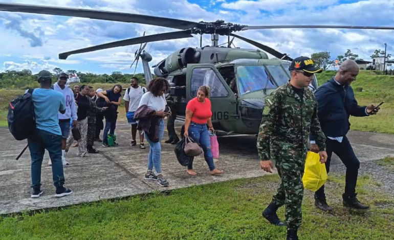 Ejército de Colombia libera a 39 personas secuestradas por el ELN y 2 militares mueren