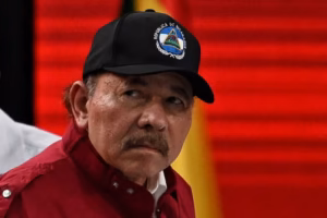 Ortega no tiene intención de dejar el poder en Nicaragua, avisa diplomático estadounidense