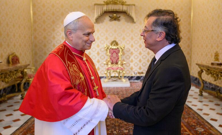 Petro habló de la situación en Colombia y Latinoamérica en su visita al papa León XIV