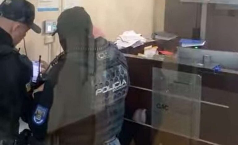 Las oficinas del Ministerio de Agricultura y Ganadería de Sucumbíos fueron allanadas por fiscalía