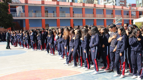 Pabel Muñoz, anunció la reducción de 700 cupos en planteles municipales