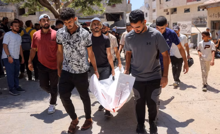 Israel mata a 3 miembros de una familia, incluida una niña de 6 años, en el centro de Gaza