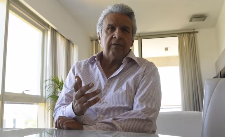Fiscalía pide seis años y seis meses de cárcel para expresidente Lenín Moreno