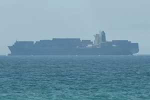 El ejército de Estados Unidos dice que el “tráfico fluye” en el estrecho de Ormuz