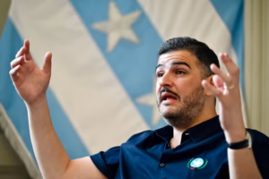 Condenan a 3 años de cárcel al alcalde de Guayaquil por no usar su brazalete electrónico