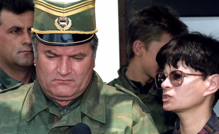 Murió Ratko Mladic, el “carnicero de Bosnia” condenado a cadena perpetua por el genocidio de Srebrenica